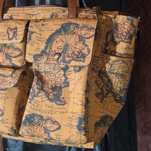 Patricia Nash Sorlana Travel Tote Like New No Call Outs - Picture 3 of 11